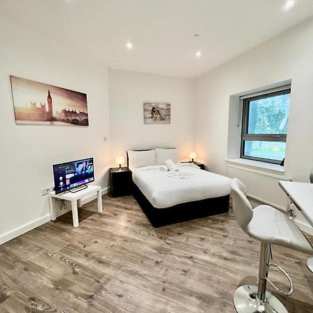 Alarabi Apartments-Studio Flat London Borough of London Borough of Croydon Exteriör bild