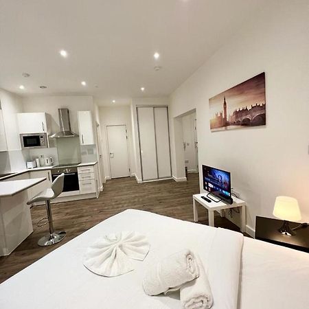 Alarabi Apartments-Studio Flat London Borough of London Borough of Croydon Exteriör bild